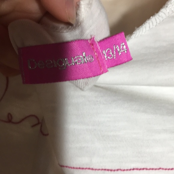 I am selling a desigual top - Picture 3 of 3